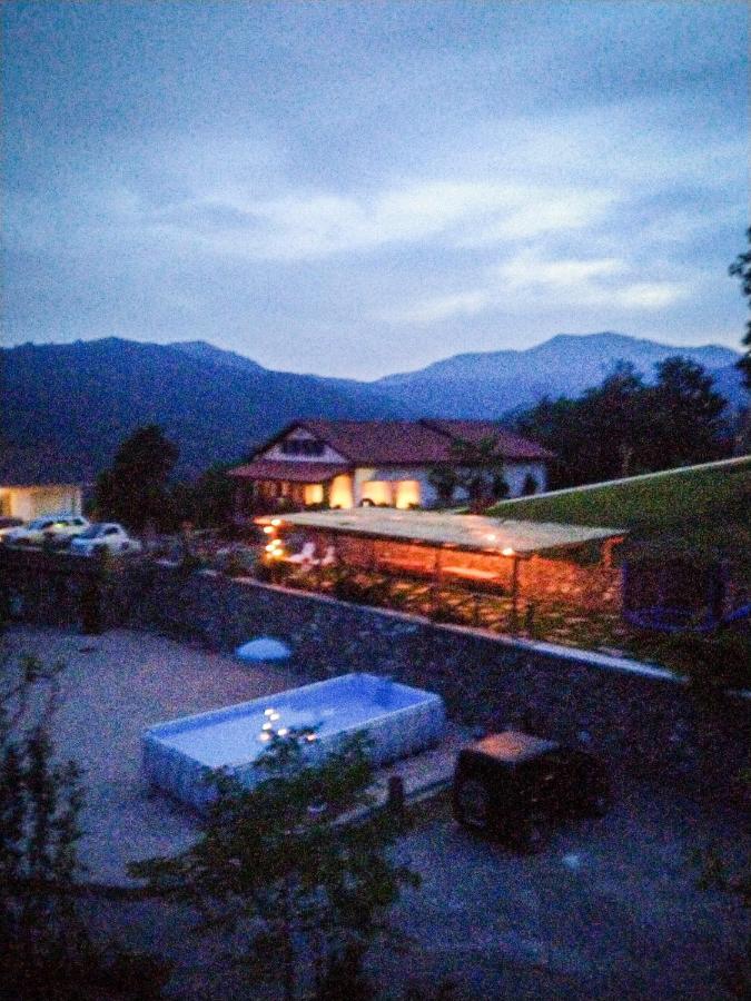 028 - Agriturismo "Il Boschetto" Con Piscina, Pace E Natura - Camera Familiare Cavizzano Exterior foto